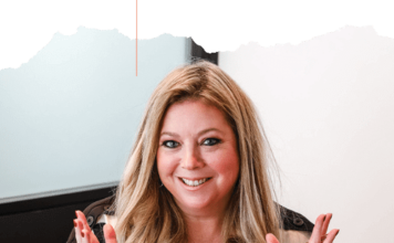 Lilach Bullock: Legendary Holder of Oracle’s “Best Woman Social Influencer in Europe” Title Lilach Bullock